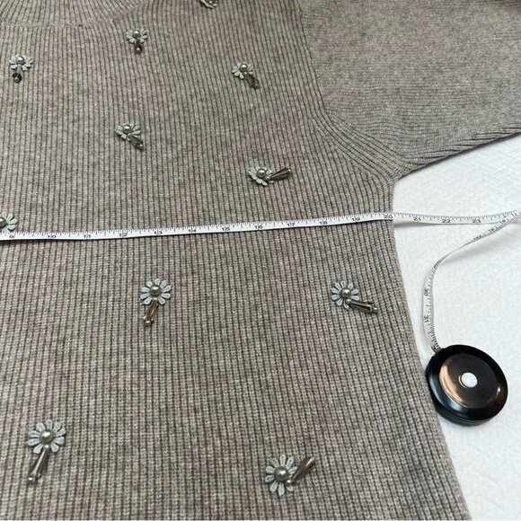 𝅺picadilly Beige 3/4 Sleeve Cowl Neck Sweater Jewel Detailing Size S - Picture 8 of 10